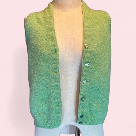 🍀Vintage Pendleton 1970s Shetland Wool Vest | Portland Oregon | Unisex | Green - Picture 2 of 6